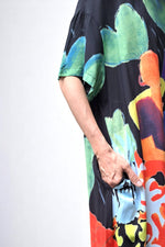 Detaliu mânecă scurtă și material ușor al rochiei My Dress