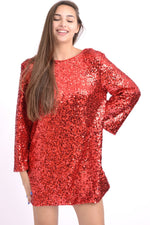 Rochie scurtă roșie cu paiete și mâneci lungi, decorată cu fundă elegantă la spate.