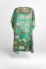 Rochie de plajă tip caftan cu imprimeu inspirat din pictura „Floarea de Migdali” de Van Gogh