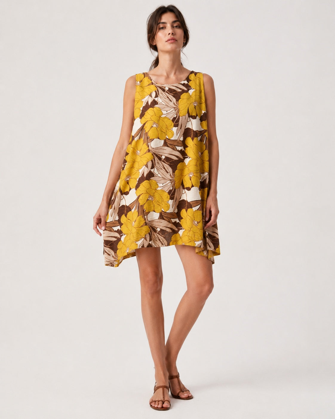 Rochie scurtă cu imprimeu floral, vedere din față
