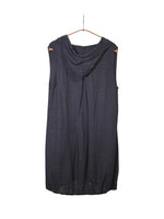 Spate rochie scurtă bleumarin cu glugă și croială lejeră