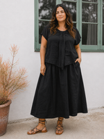 Rochie midi din in neagră, cu aspect de bluză și fustă — All Above Boutique.