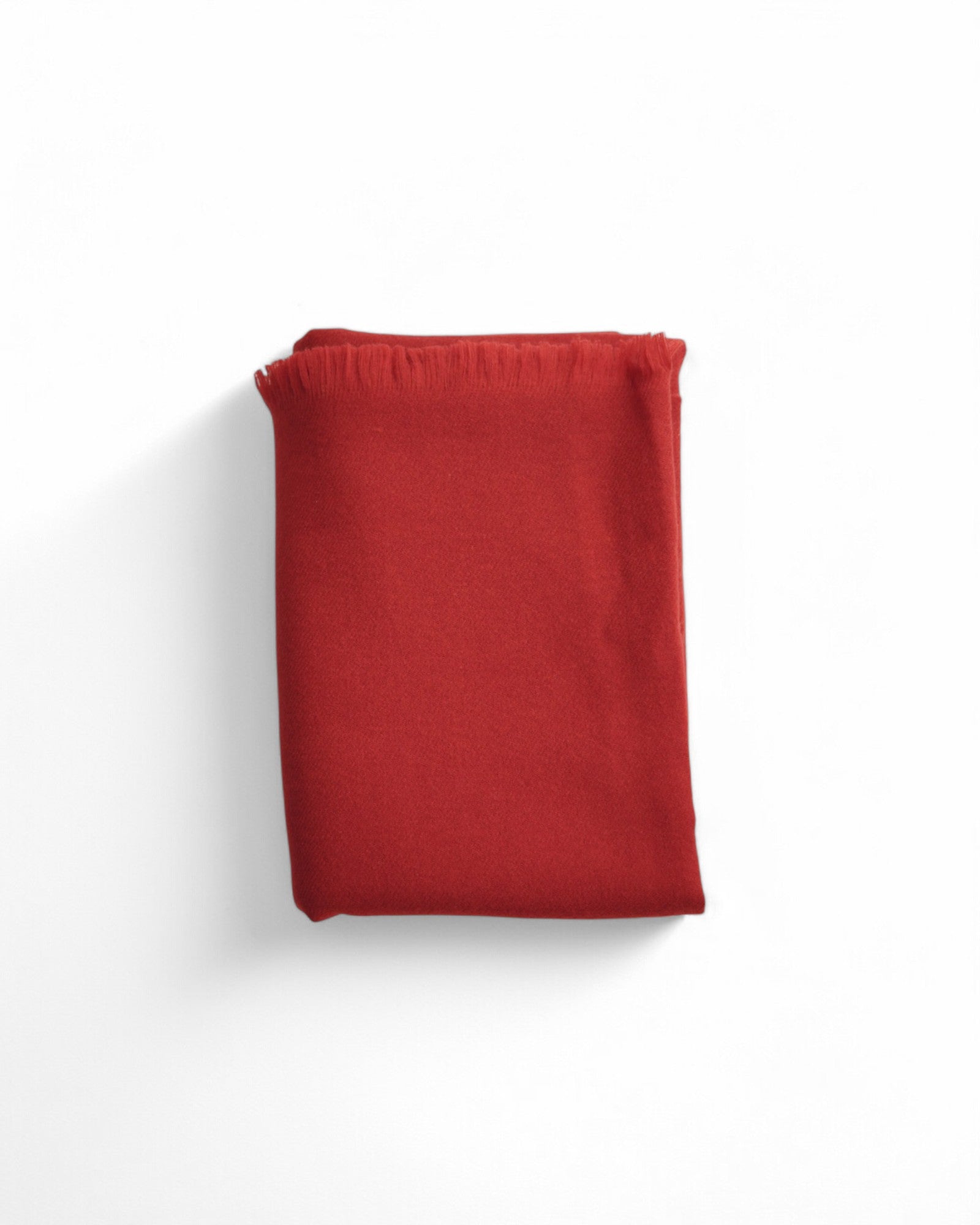 Șal roșu uni din tricot soft cu franjuri delicate și textură moale
