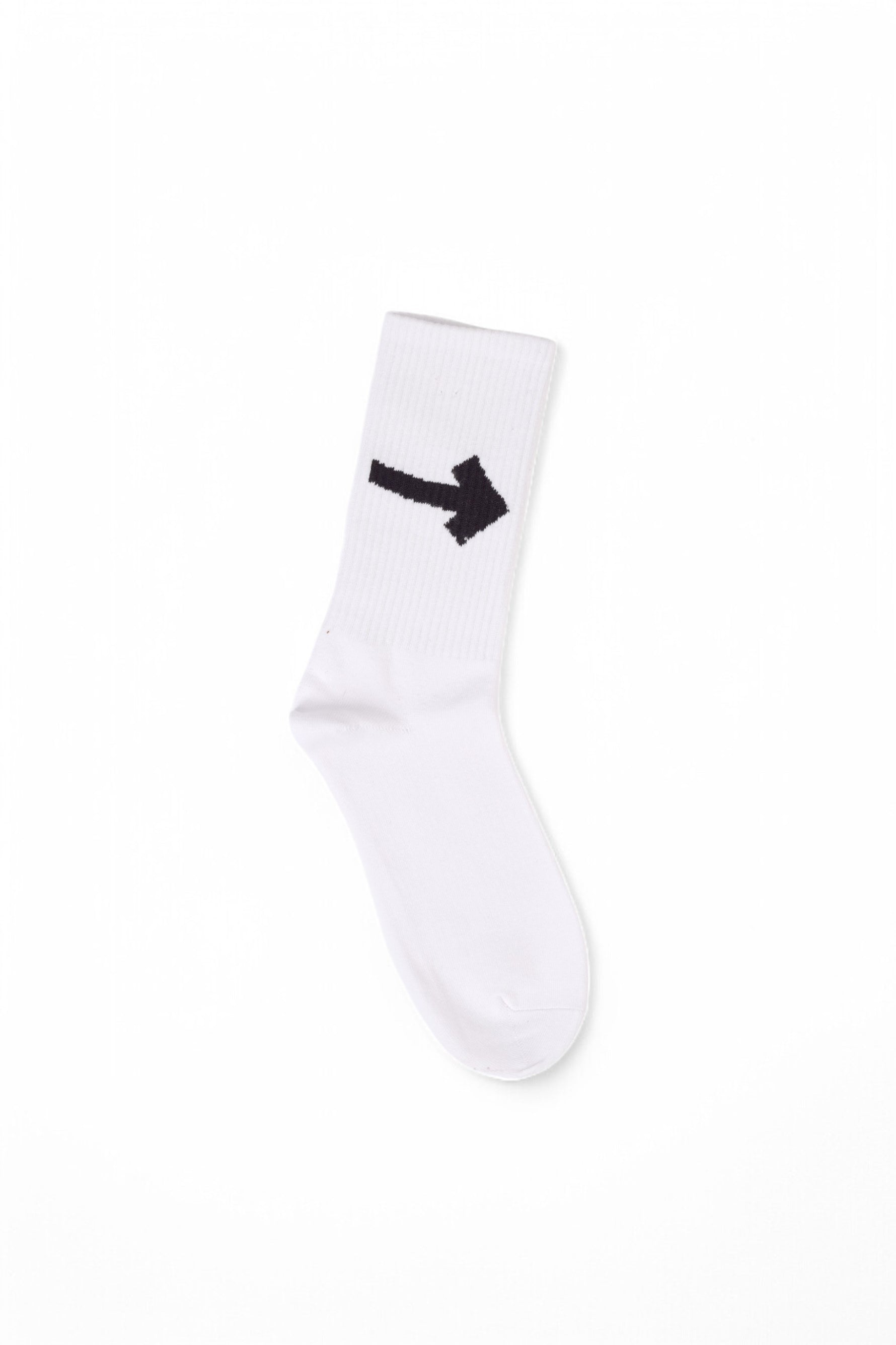  Set de șosete albe CRAZY SOCKS cu model diferit pe fiecare: o săgeată și o foarfecă portocalie.

