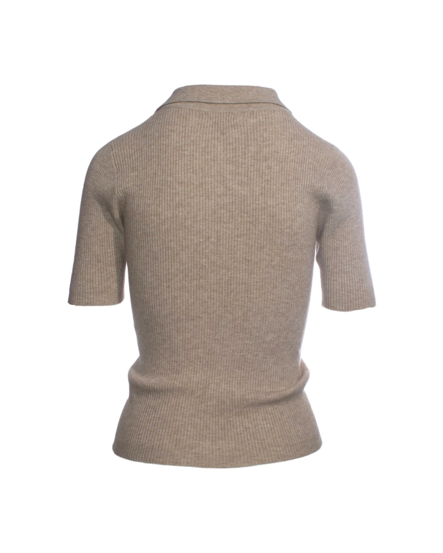 Top bej slim-fit cu guler clasic și nasturi, croială modernă.