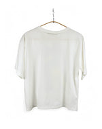 Tricou alb din bumbac cu print artistic – spate.