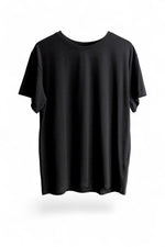 Tricou basic negru, versatil și ideal pentru orice garderobă
