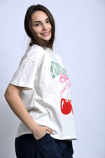 Tricou oversize cu print cireșe, vedere laterală
