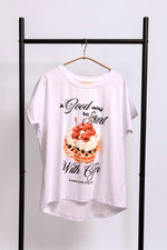 Tricou alb oversize cu print Good Day Coffee, vedere din față