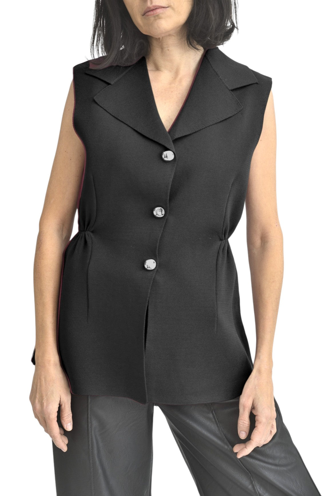 Vestă neagră din tricot elastic, cu nasturi aurii decorativi și croială cambrată.