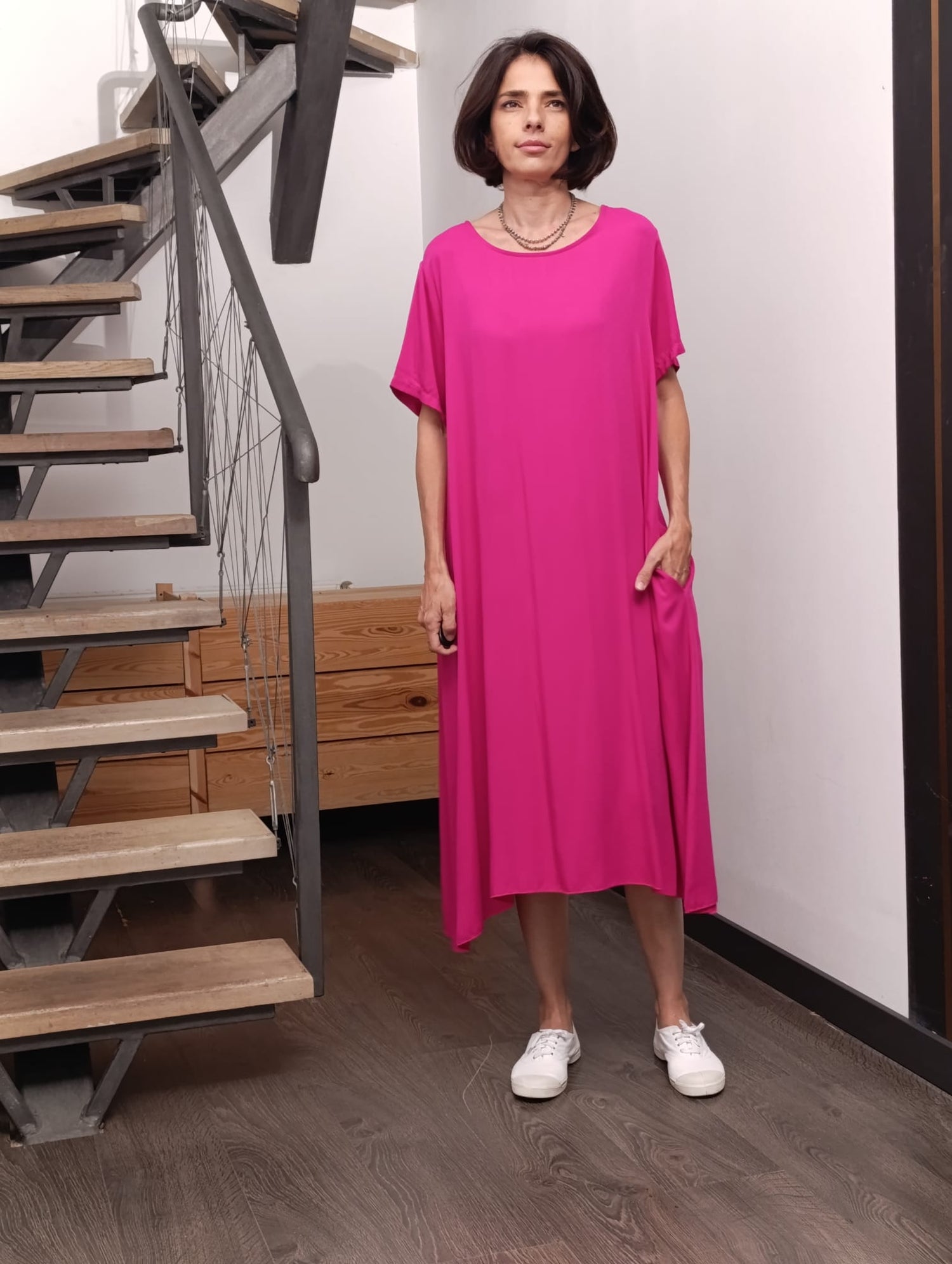 Rochie Lungă Din Viscoză Cu Decolteu Rotund