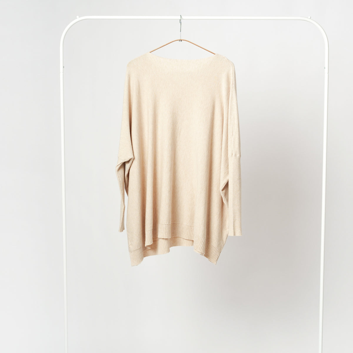 Bluză oversize din tricot cu mâneci mulate, crem - All Above Boutique