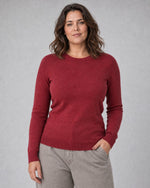 Bluză tricotată la baza gâtului din lână și cașmir, roșu închis, purtată pe model L/XL, All Above Boutique