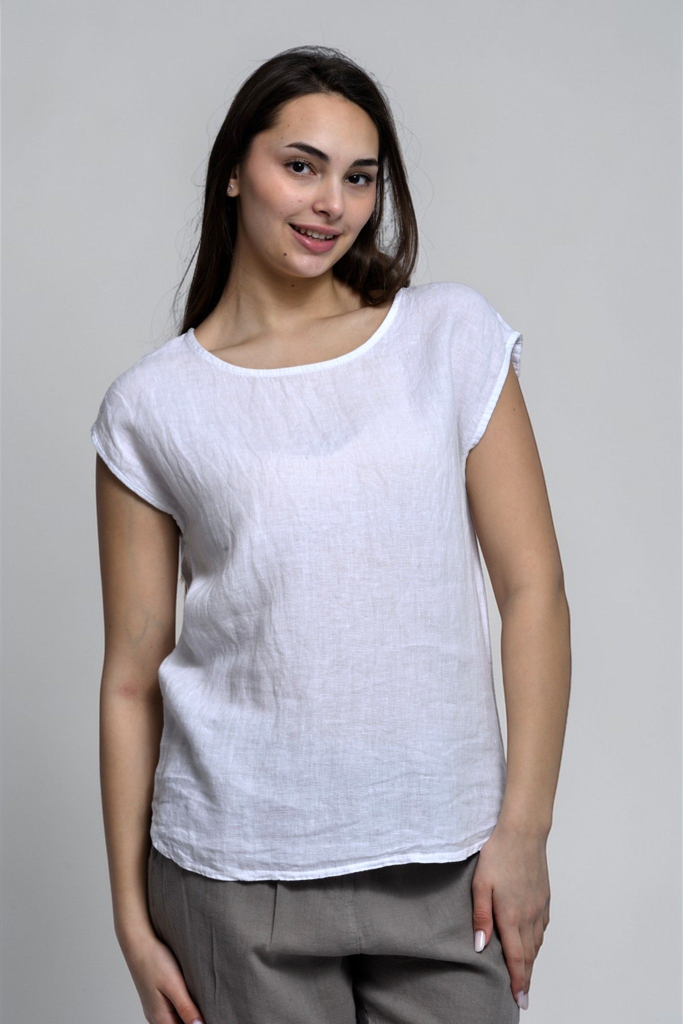 Bluză albă simplă din in, vedere laterală stânga