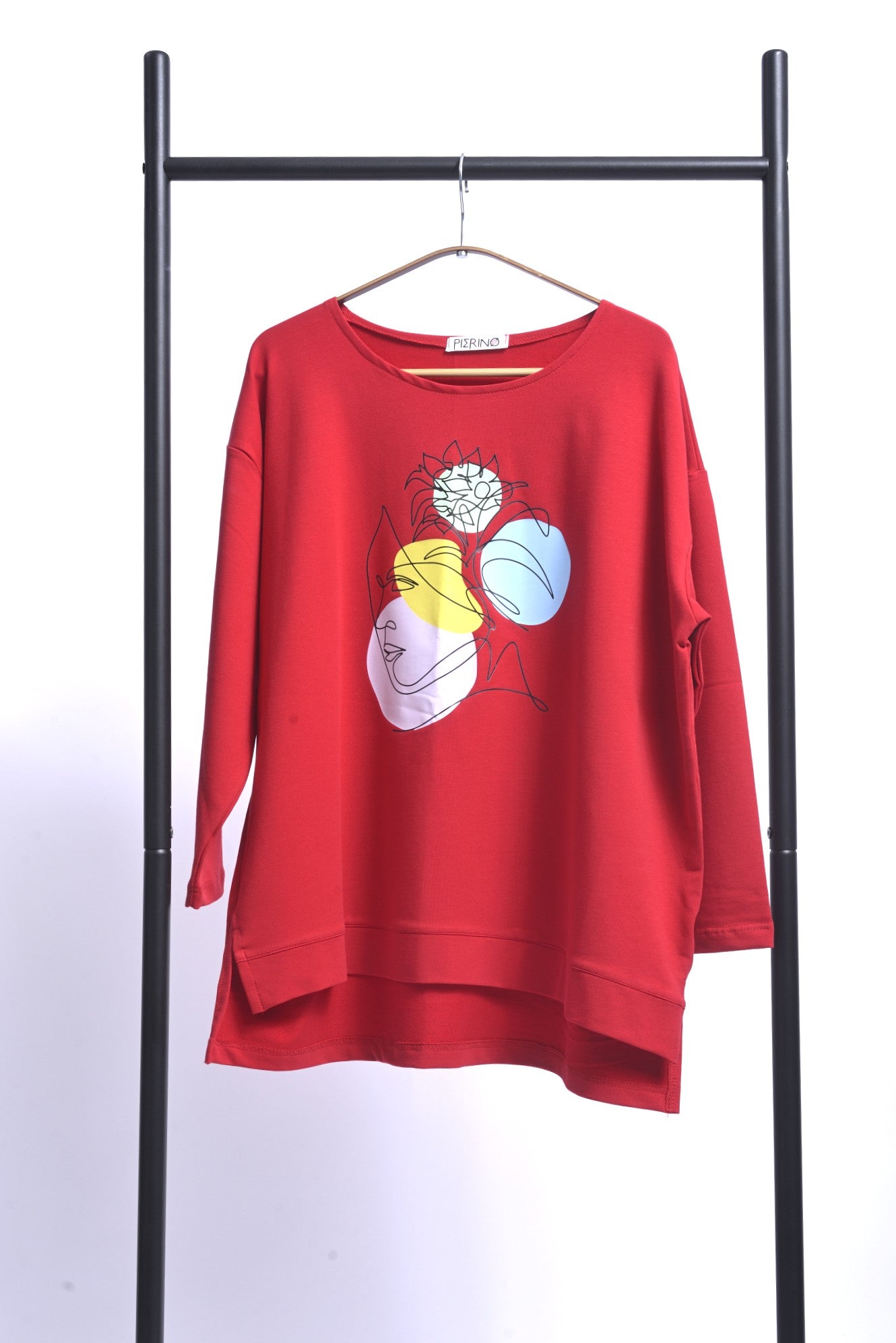 Bluză oversize roșu aprins cu print chip, croială lejeră