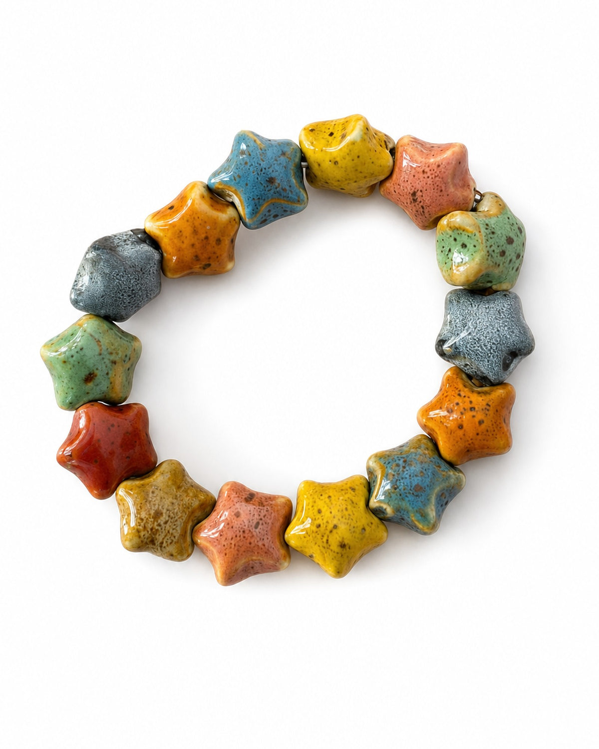 Brățară elastică din ceramică cu stele colorate, fundal alb, All Above Boutique
