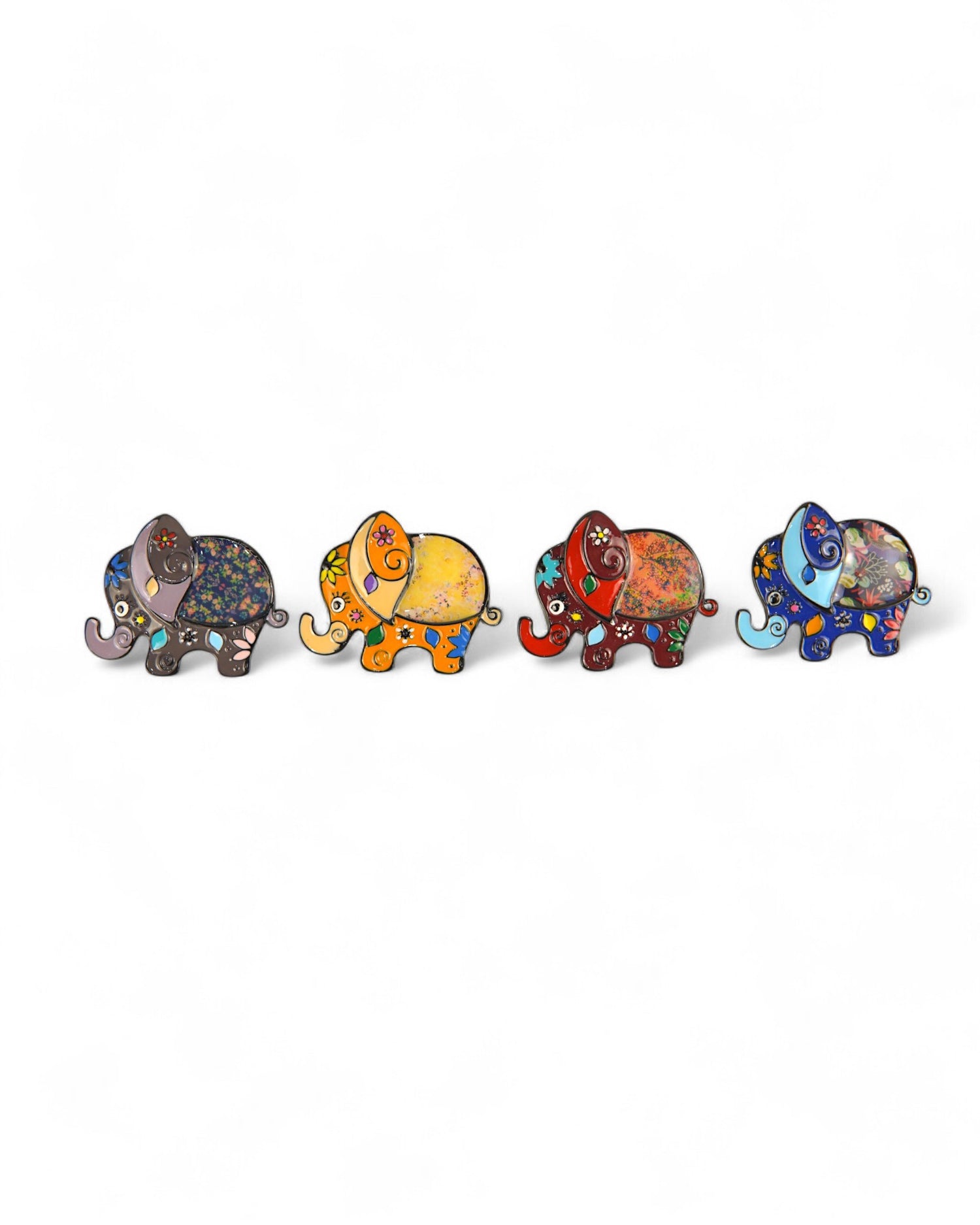 Broșă Naivă Elefant Colorat cu Trompa În Sus