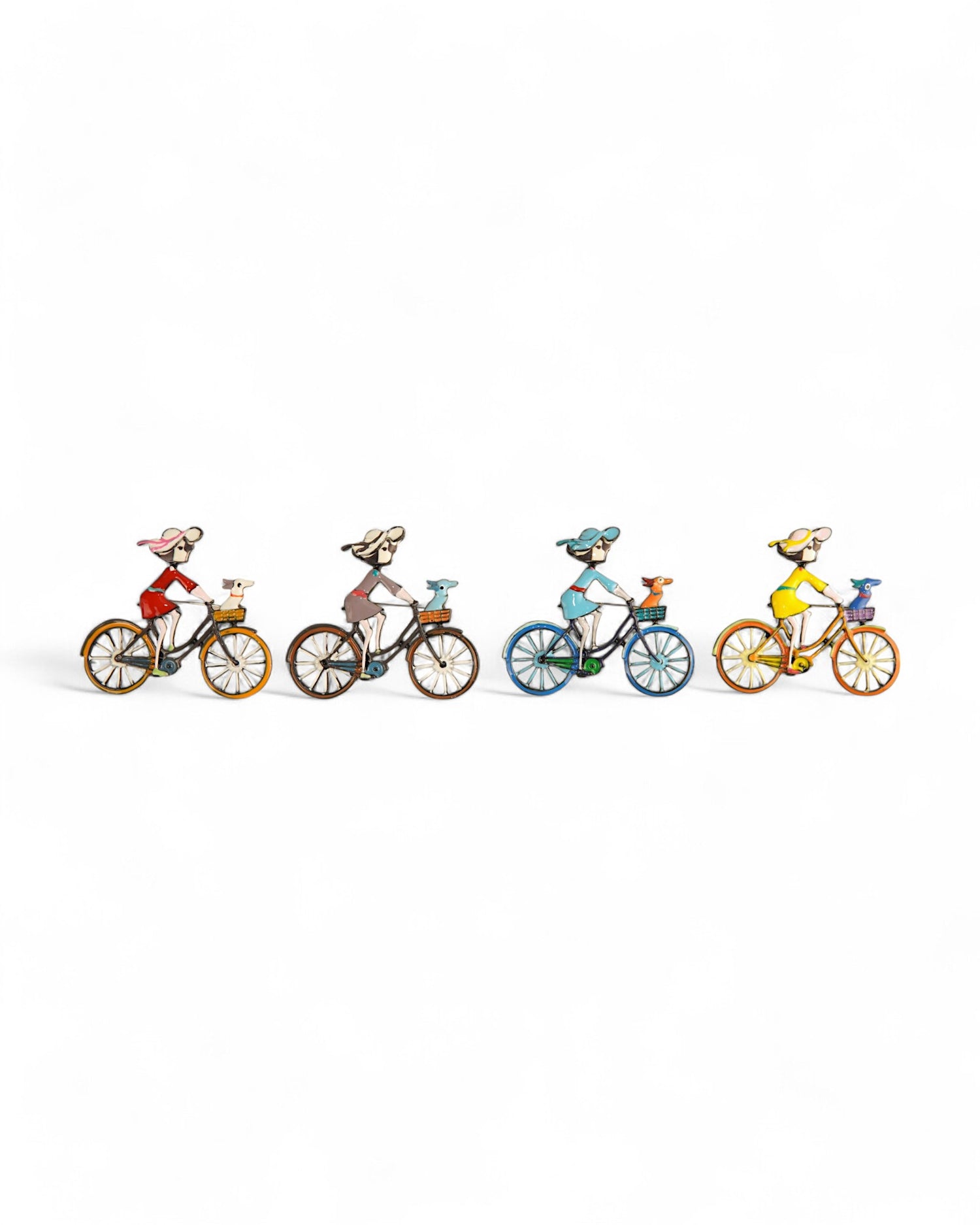 Broșă Naivă Coana Mița Biciclista Emailată