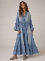 Rochie lungă din denim spălăcit albastru cu volane și nasturi, vedere frontală, All Above Boutique