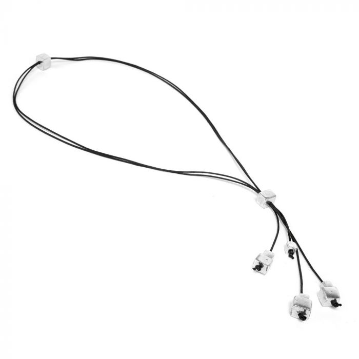 Colier Tip Cravată Handmade cu Pandantive Cubice, Aluminiu Reciclat