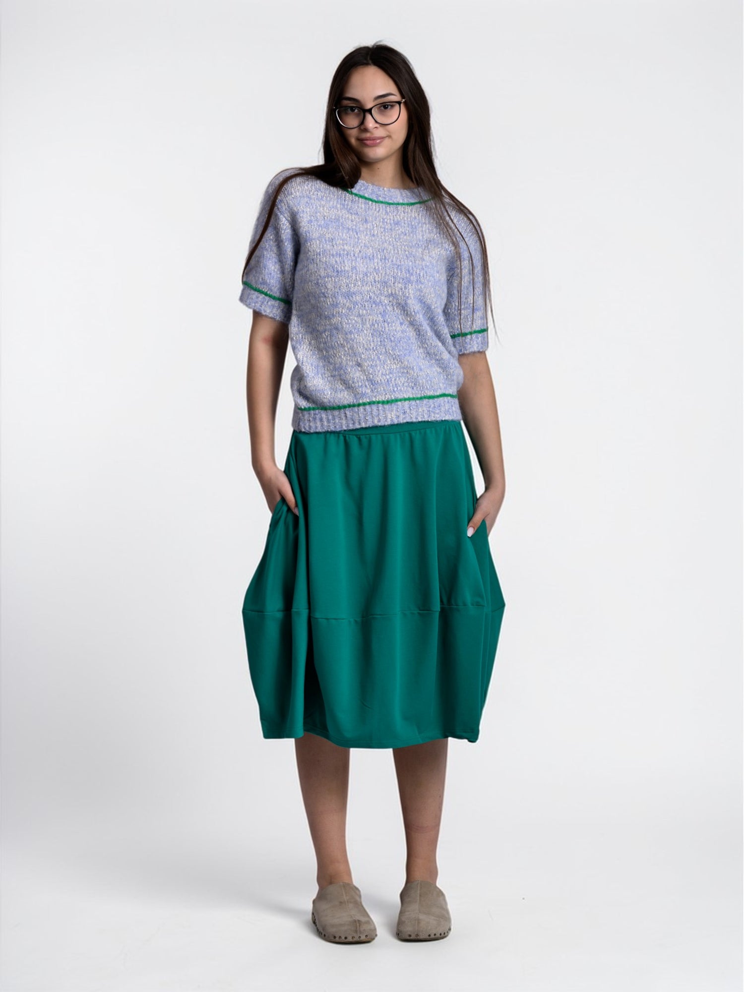 Fustă lalea verde cu talie elastică, vedere laterală