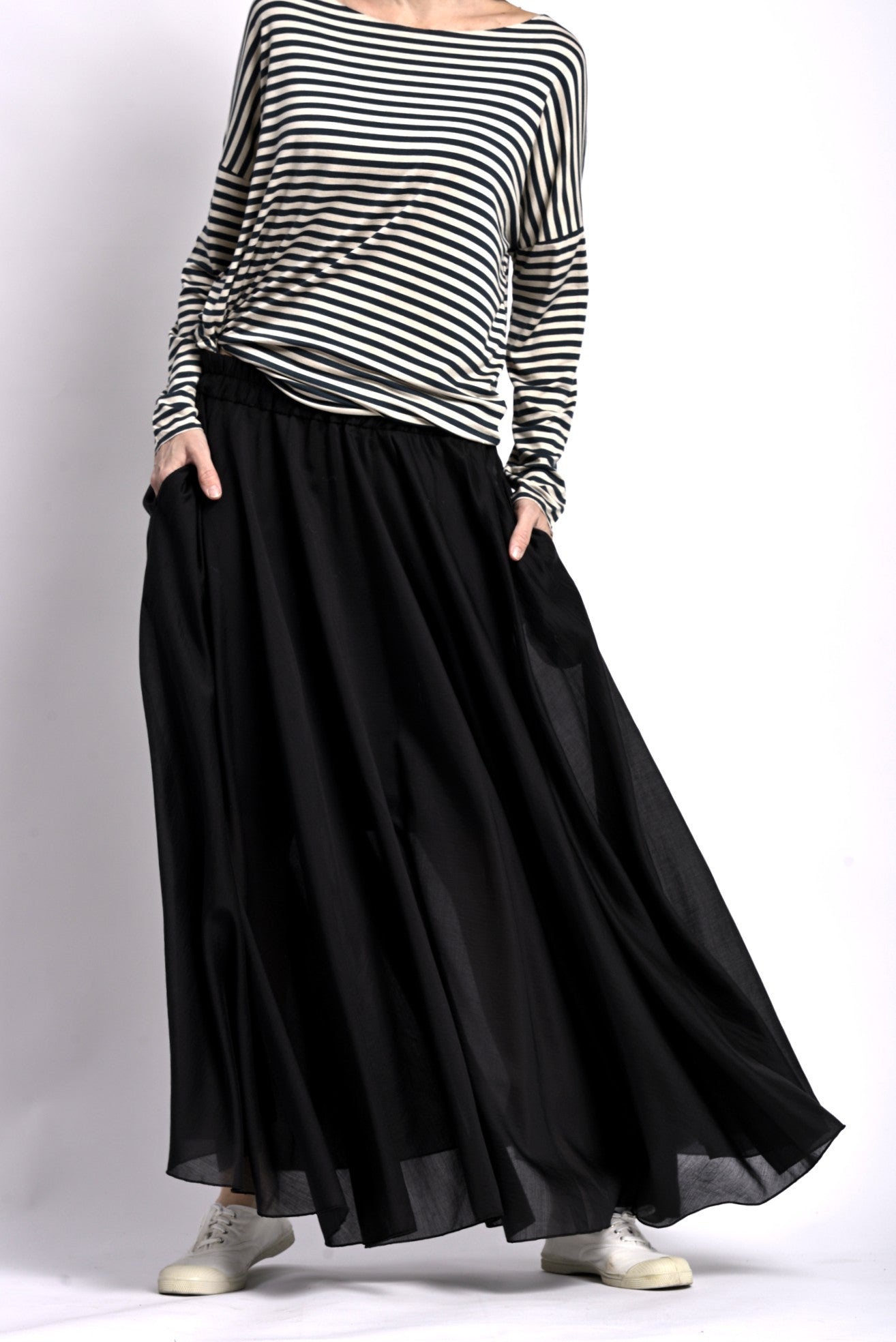 Fustă midi fluidă neagră cu talie elastică, model lejer