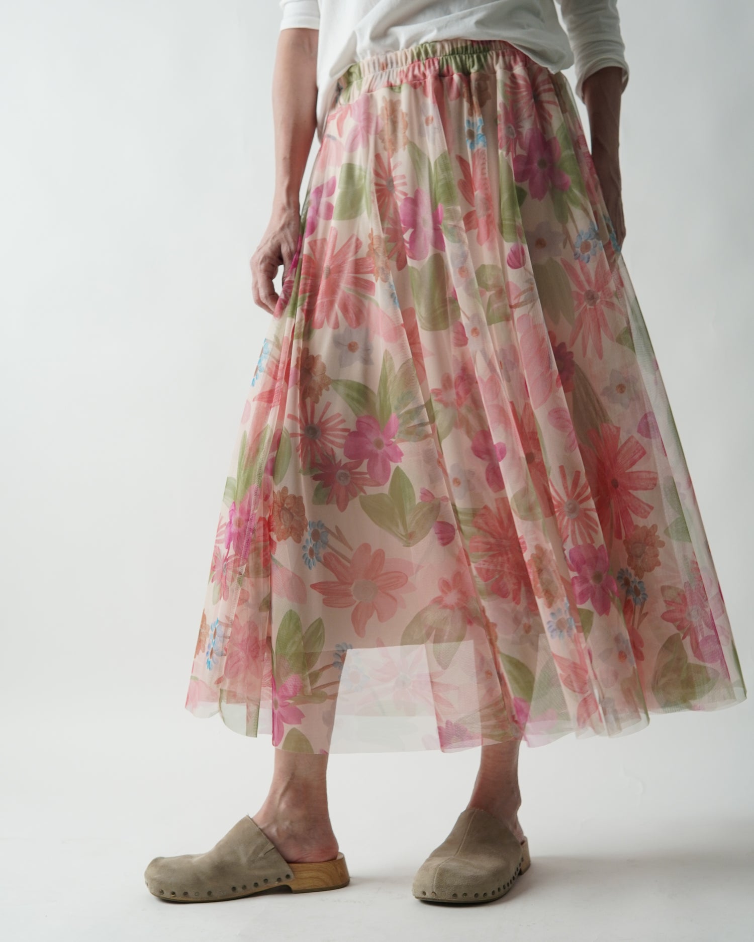 Fustă din tulle cu imprimeu floral roz și efect vaporoasă