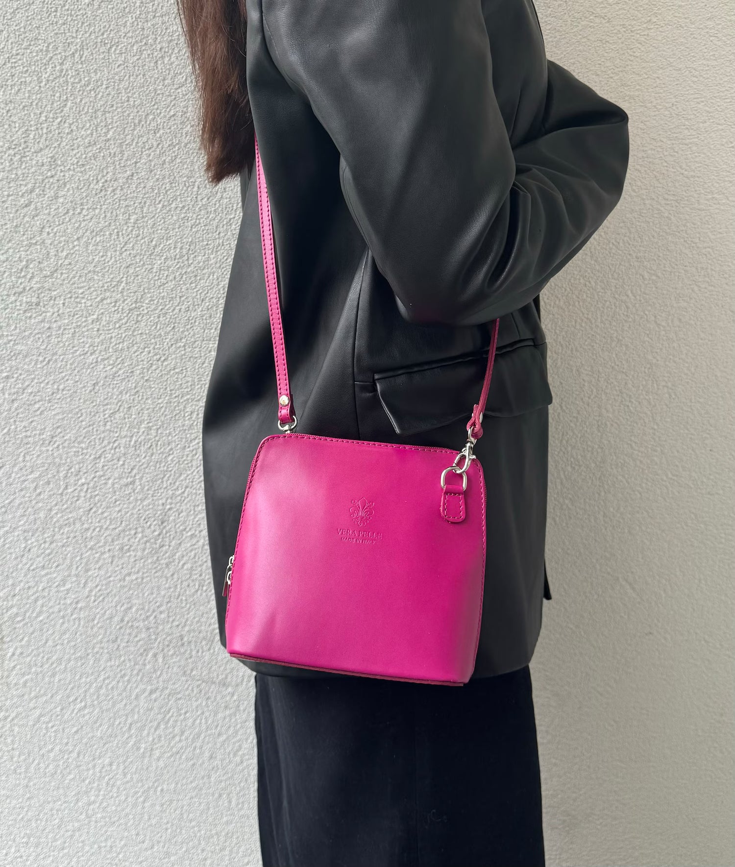 Geantă Bucket Cross Body Din Piele Naturală