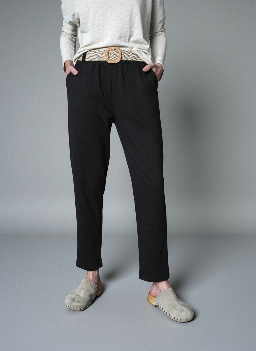 Pantaloni comozi negri din jerse, vedere laterală