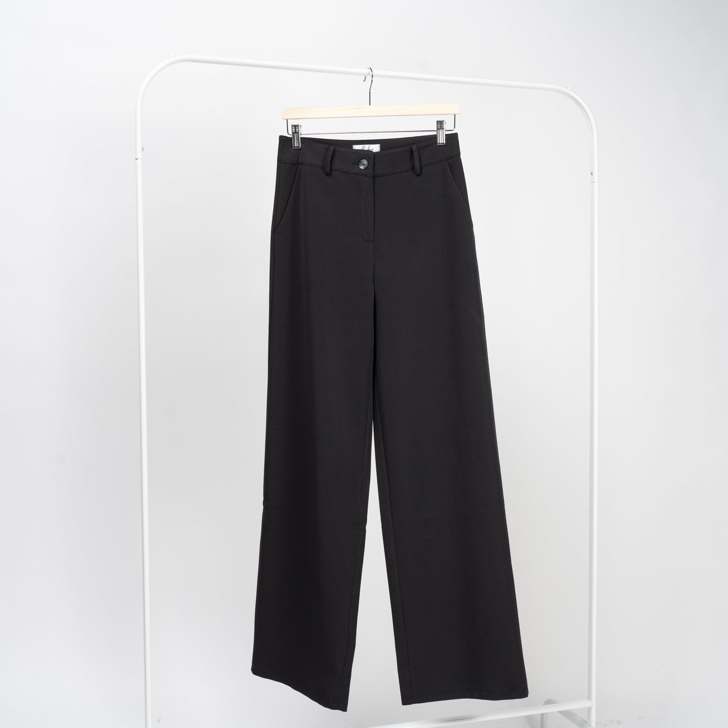 Pantaloni Drepți Din Stofă Cu Talie Înaltă – Eleganți și Confortabili