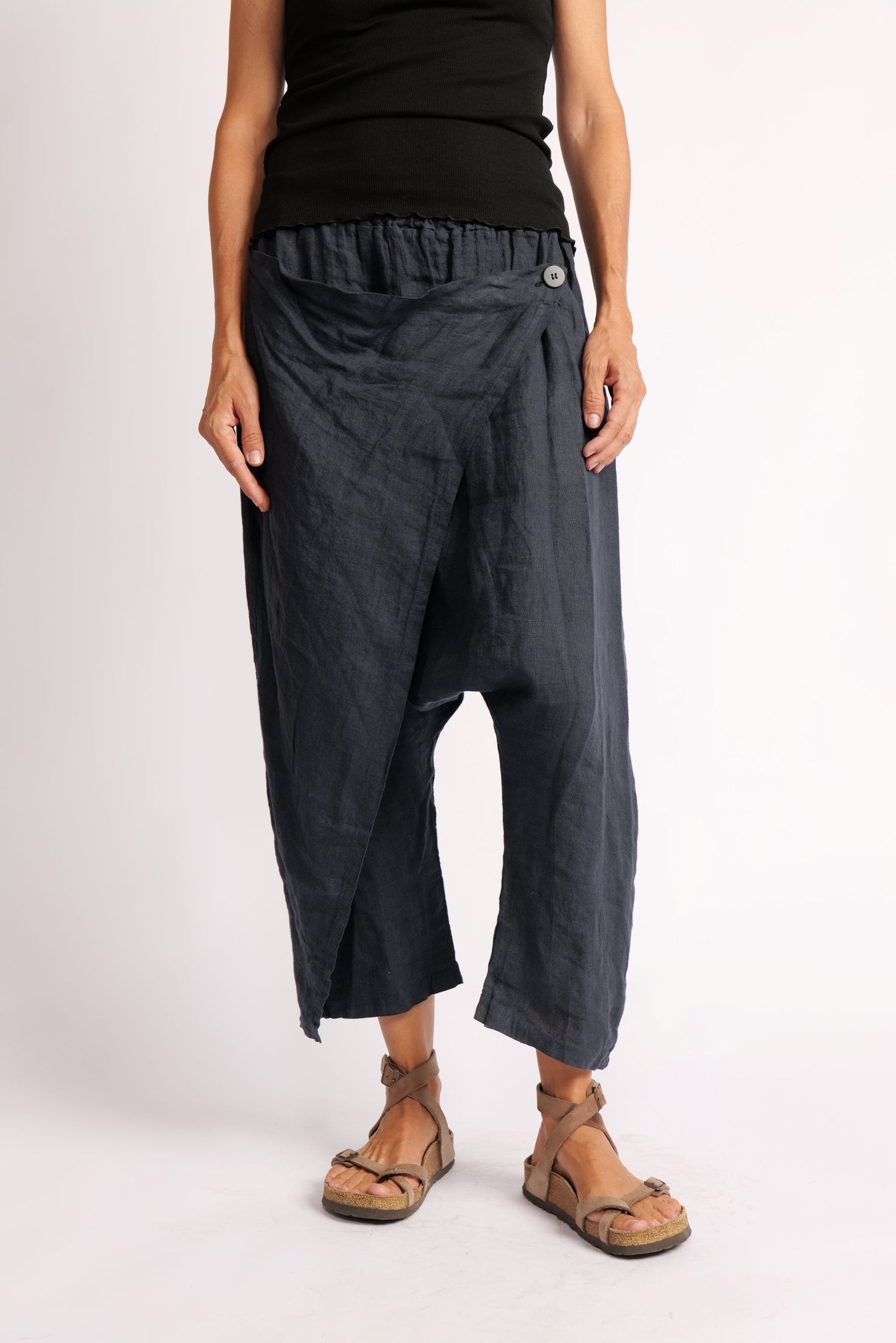 Pantaloni Pareo Din In Cu Detaliu Petrecut