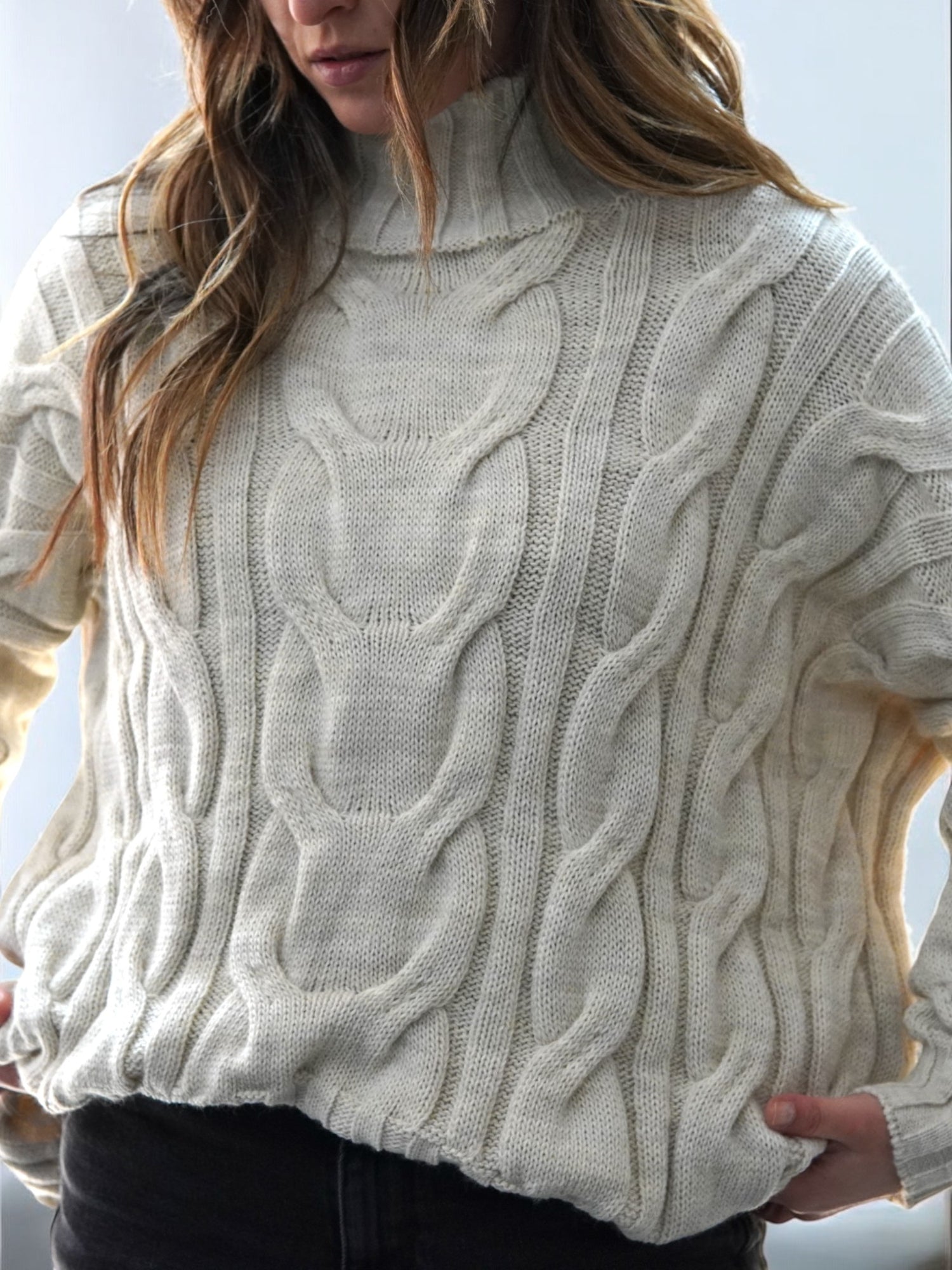 Pulover împletit din tricot cu torsade