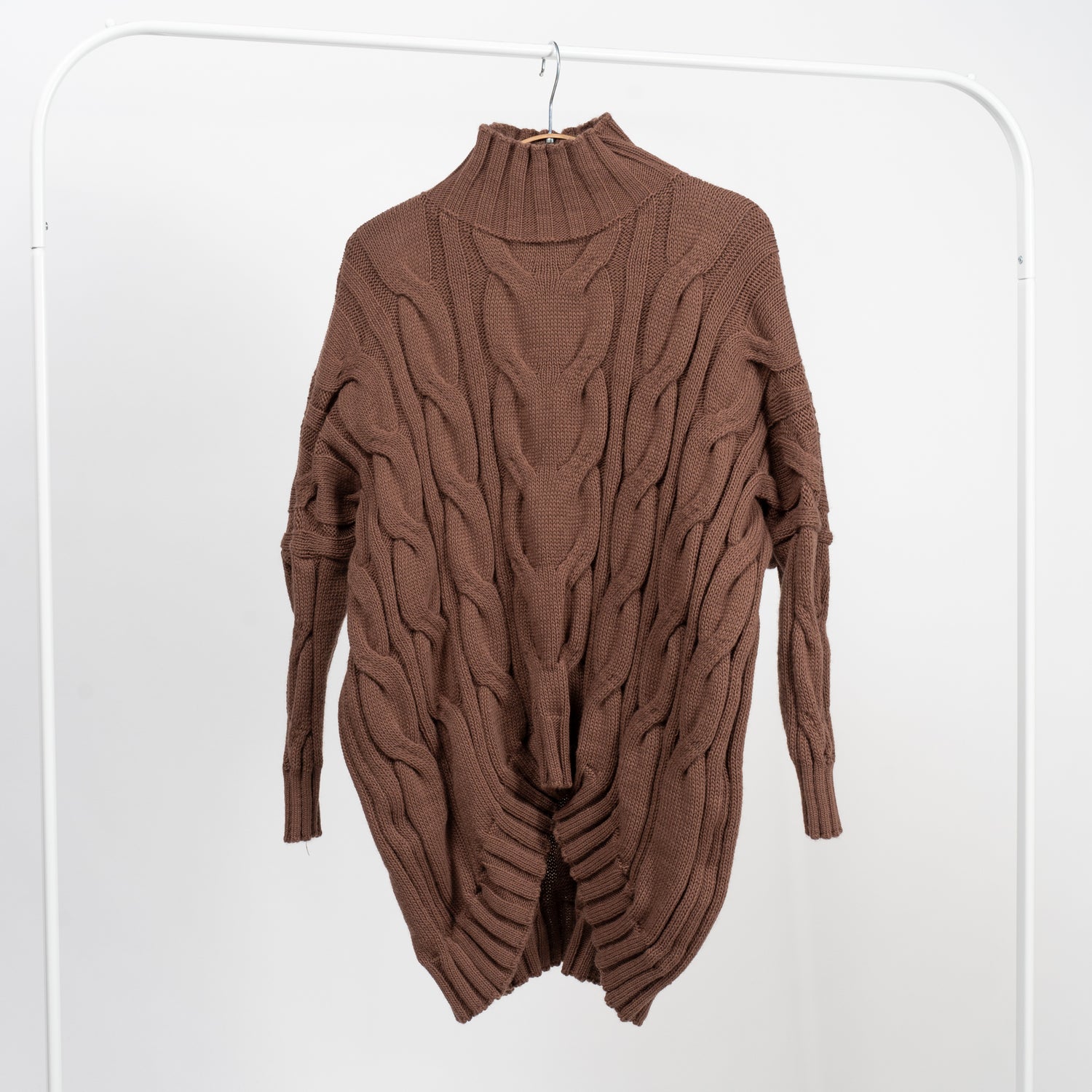 Pulover împletit din tricot cu torsade