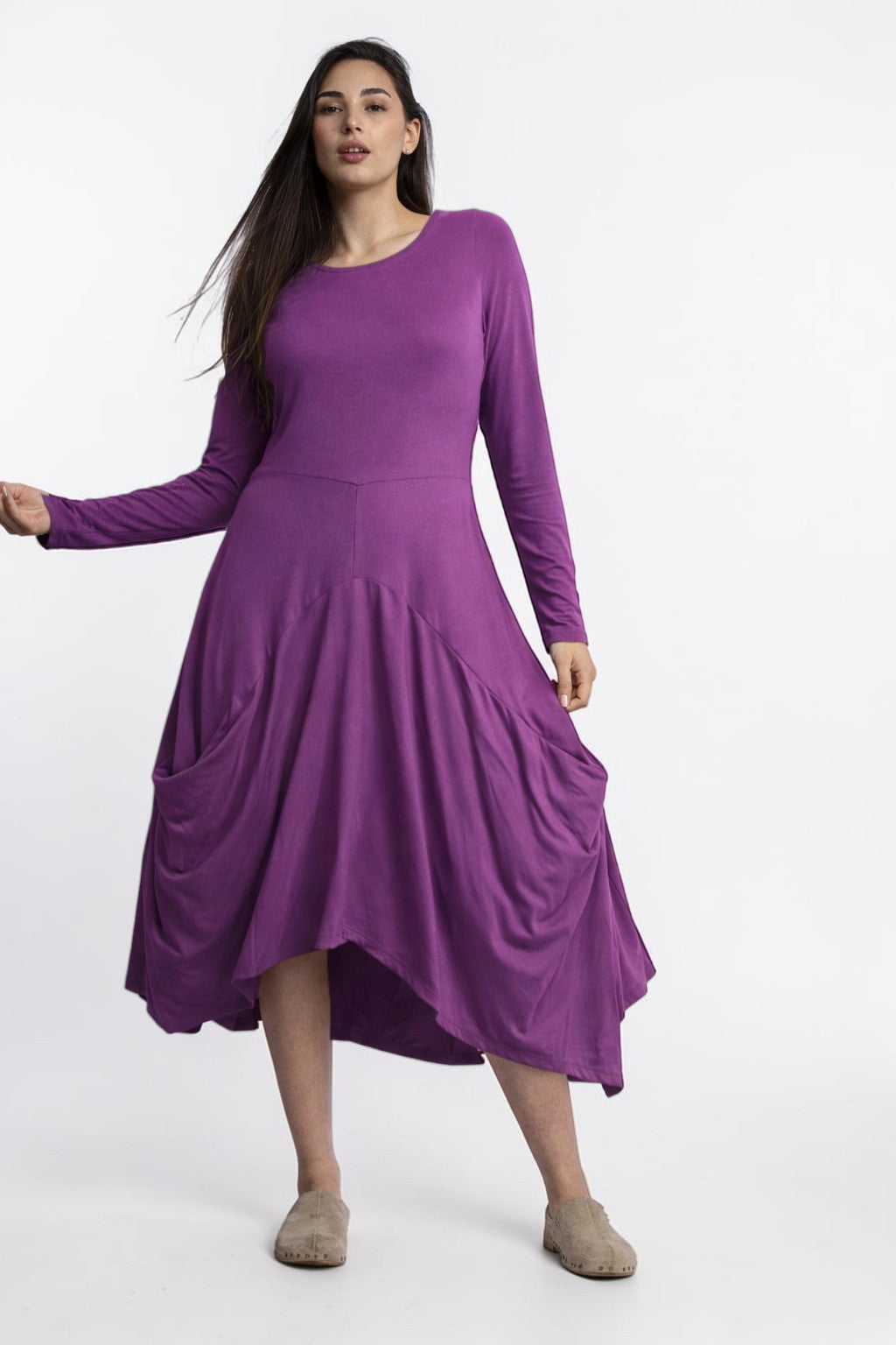 Rochie balon violet vibrant cu efect asimetric și lejer
