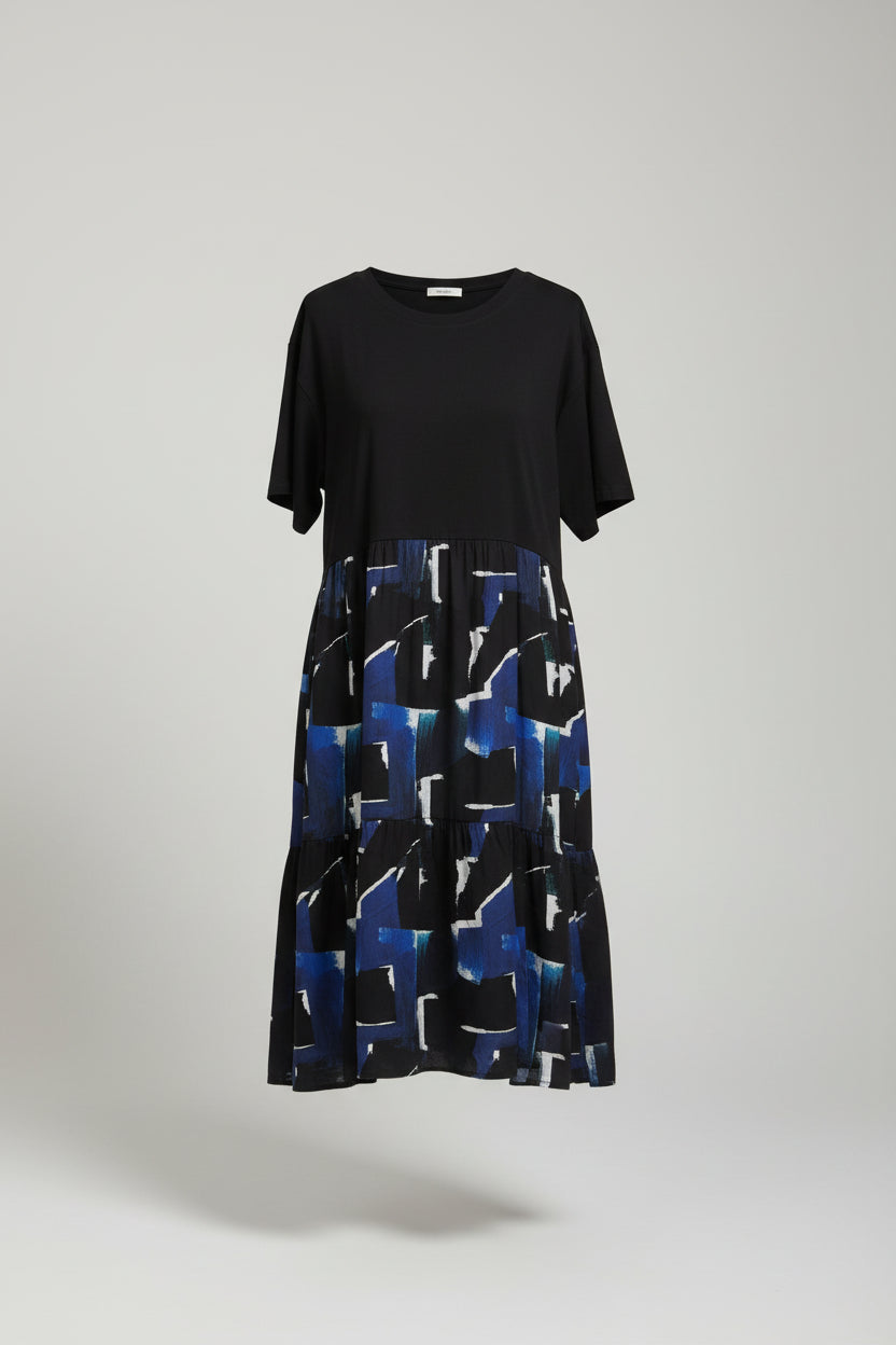 Rochie casual midi cu top negru și fustă cu imprimeu albastru