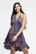 Rochie de plajă boho babydoll de mătase cu volane, imprimeu mov, vedere din față