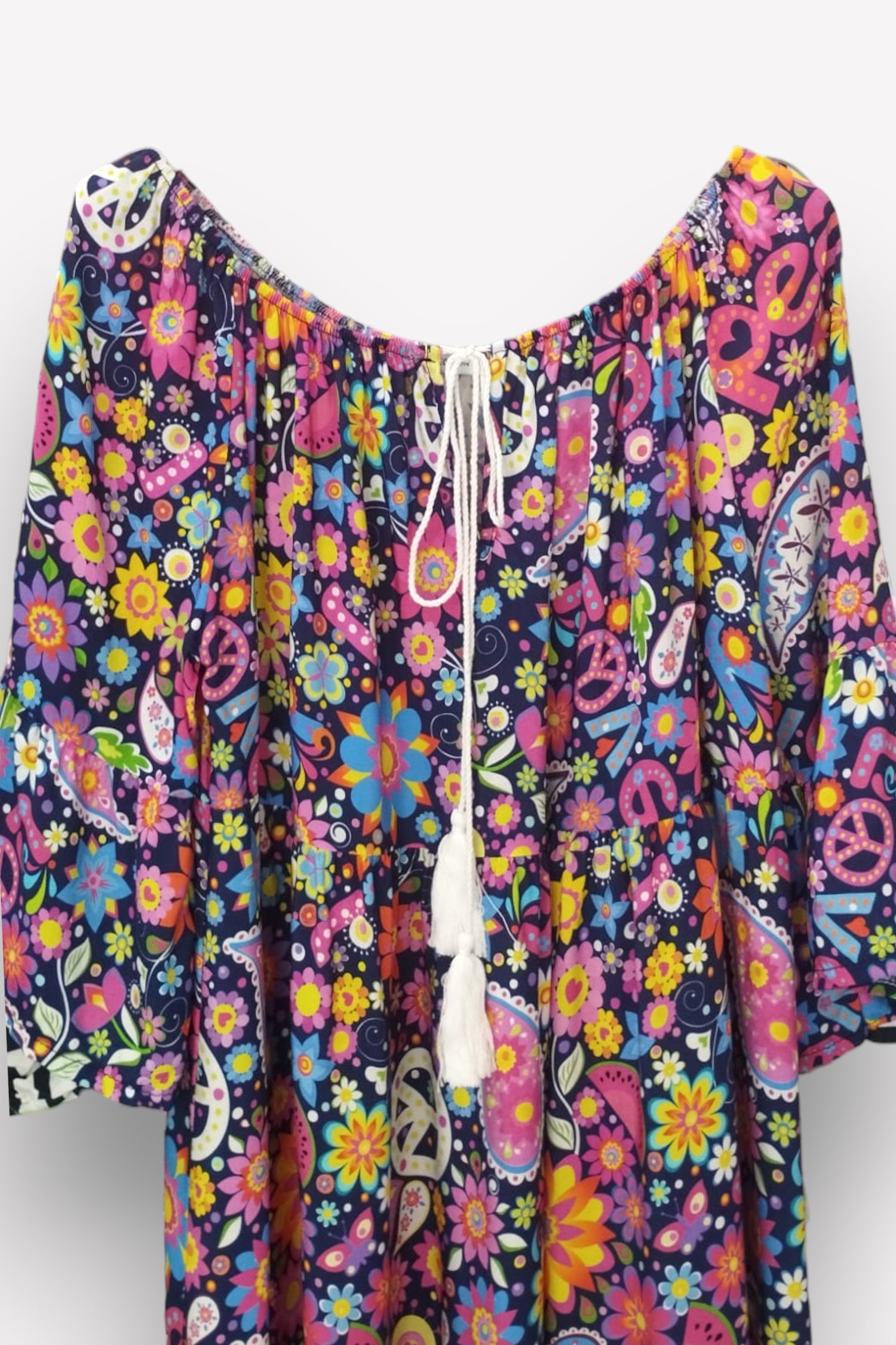 Rochie scurtă din viscoză, cu imprimeu floral colorat și mânecă cu volan