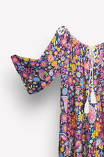Rochie scurtă din viscoză, cu imprimeu floral colorat și mânecă cu volan
