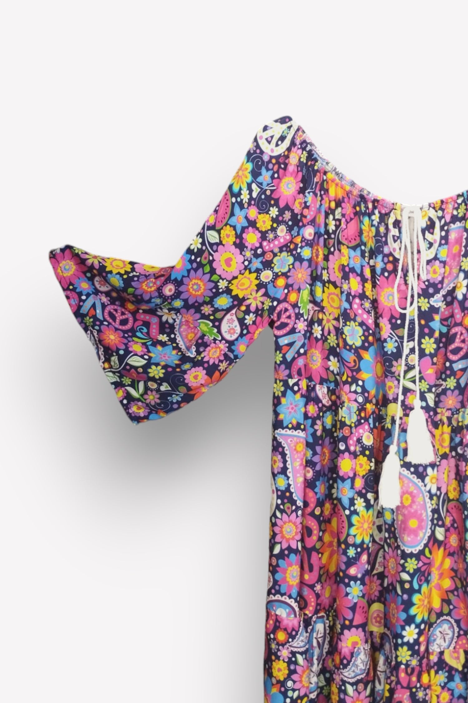 Rochie scurtă din viscoză, cu imprimeu floral colorat și mânecă cu volan