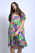 Rochie scurtă din viscoză cu mânecă raglan și imprimeu floral multicolor, vedere din față