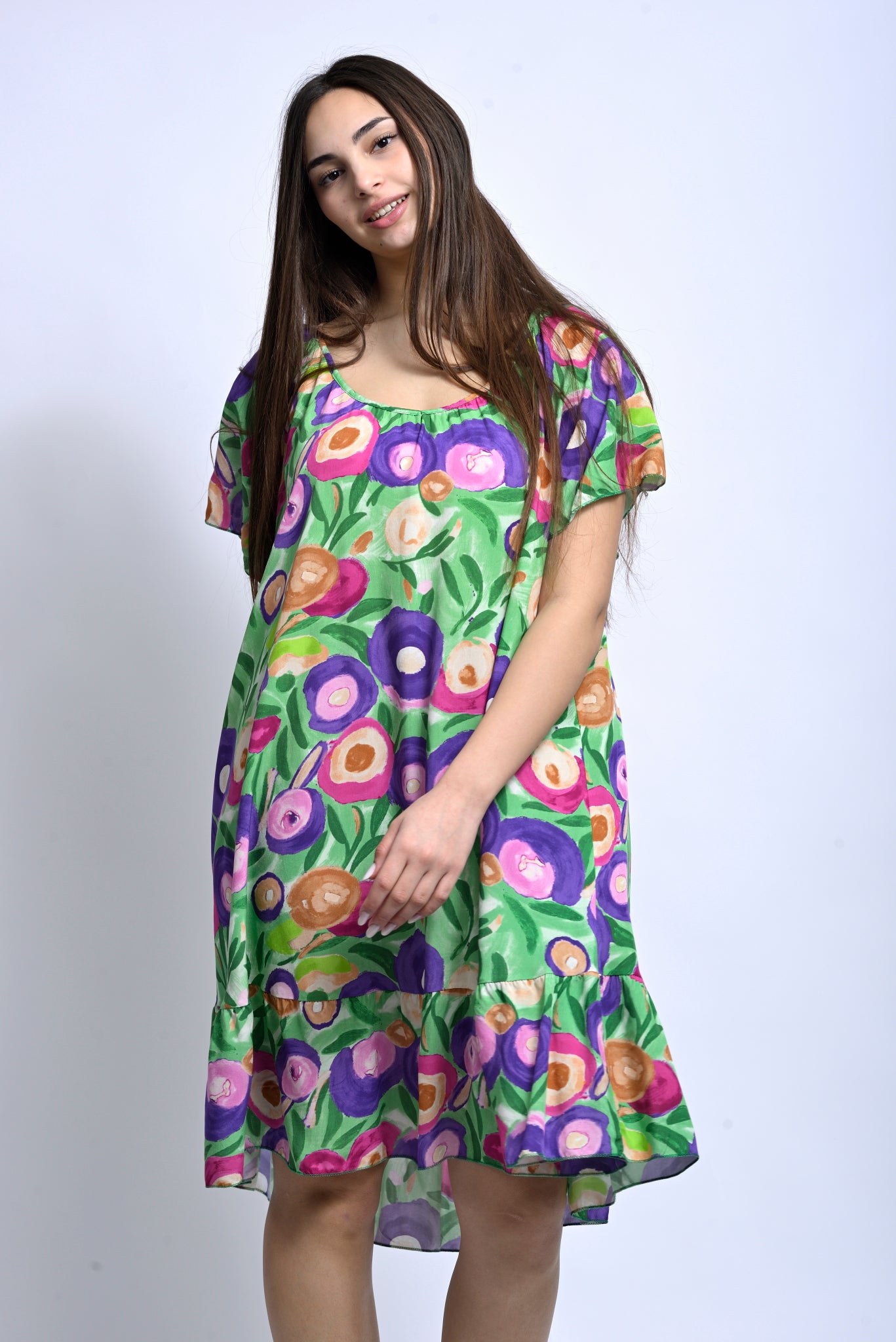 Rochie scurtă din viscoză cu mânecă raglan și imprimeu floral multicolor, vedere din față