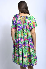 Rochie scurtă din viscoză cu mânecă raglan și imprimeu floral, vedere din spate