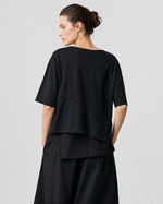 Tricou din bumbac cu colțuri suprapuse asimetrice, nuanța negru, vedere din spate, All Above Boutique.