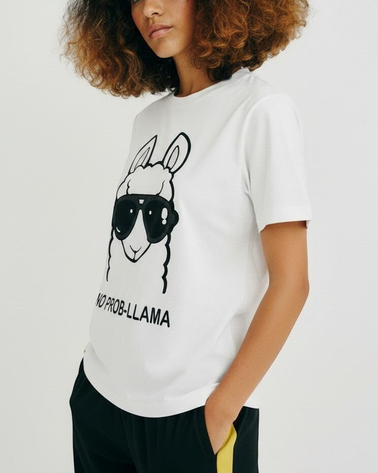 Tricou alb de damă cu imprimeu amuzant lama cu ochelari și text No Prob-Llama