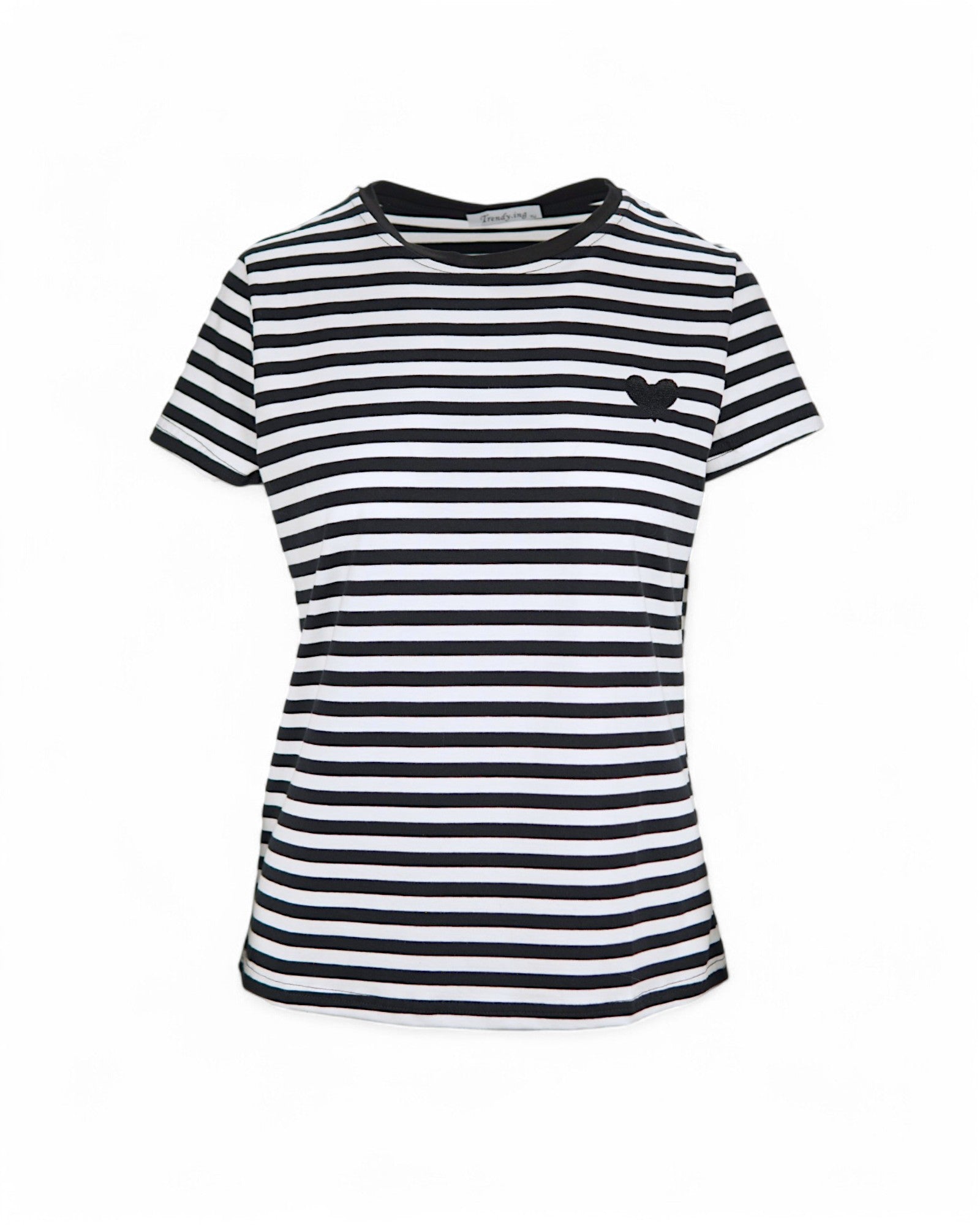 Tricou cu dungi alb-negru, cu inima brodată pe partea stângă
